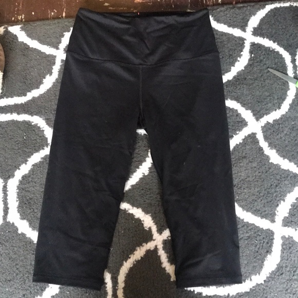 Victoria's Secret Pants - Victoria’s Secret Sport Crop Leggings